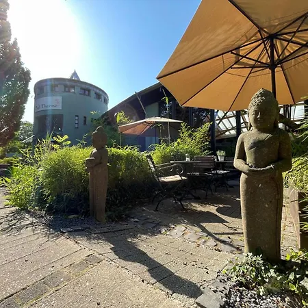 Stadt-oase - Kliniken- Bali-t- Gop- Parkplatz - Netflix By Interhome *